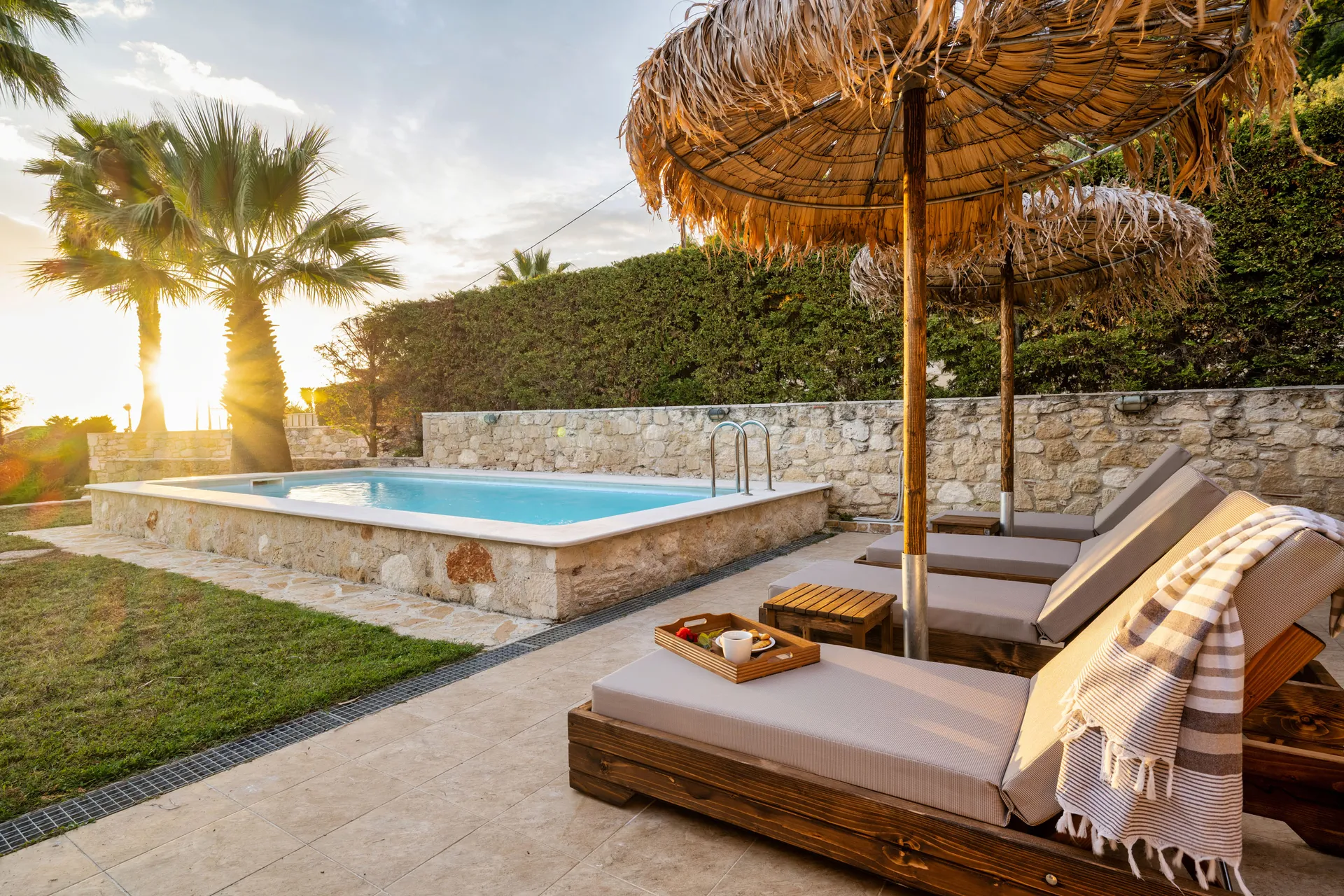 Tiara Holidays - Palmrise Luxury Villas - Maistros Villa - pool
